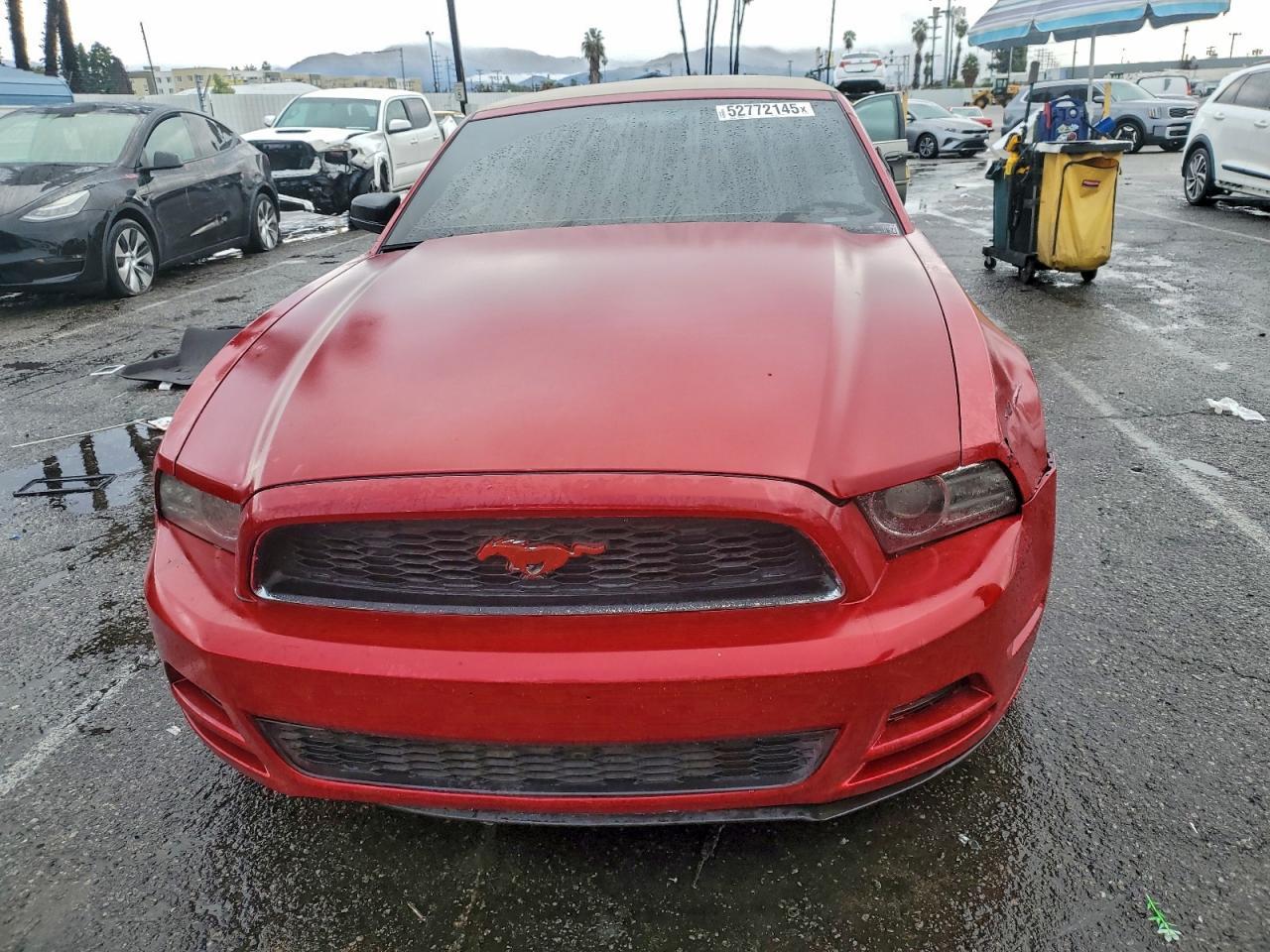 2013 Ford Mustang - Image 5