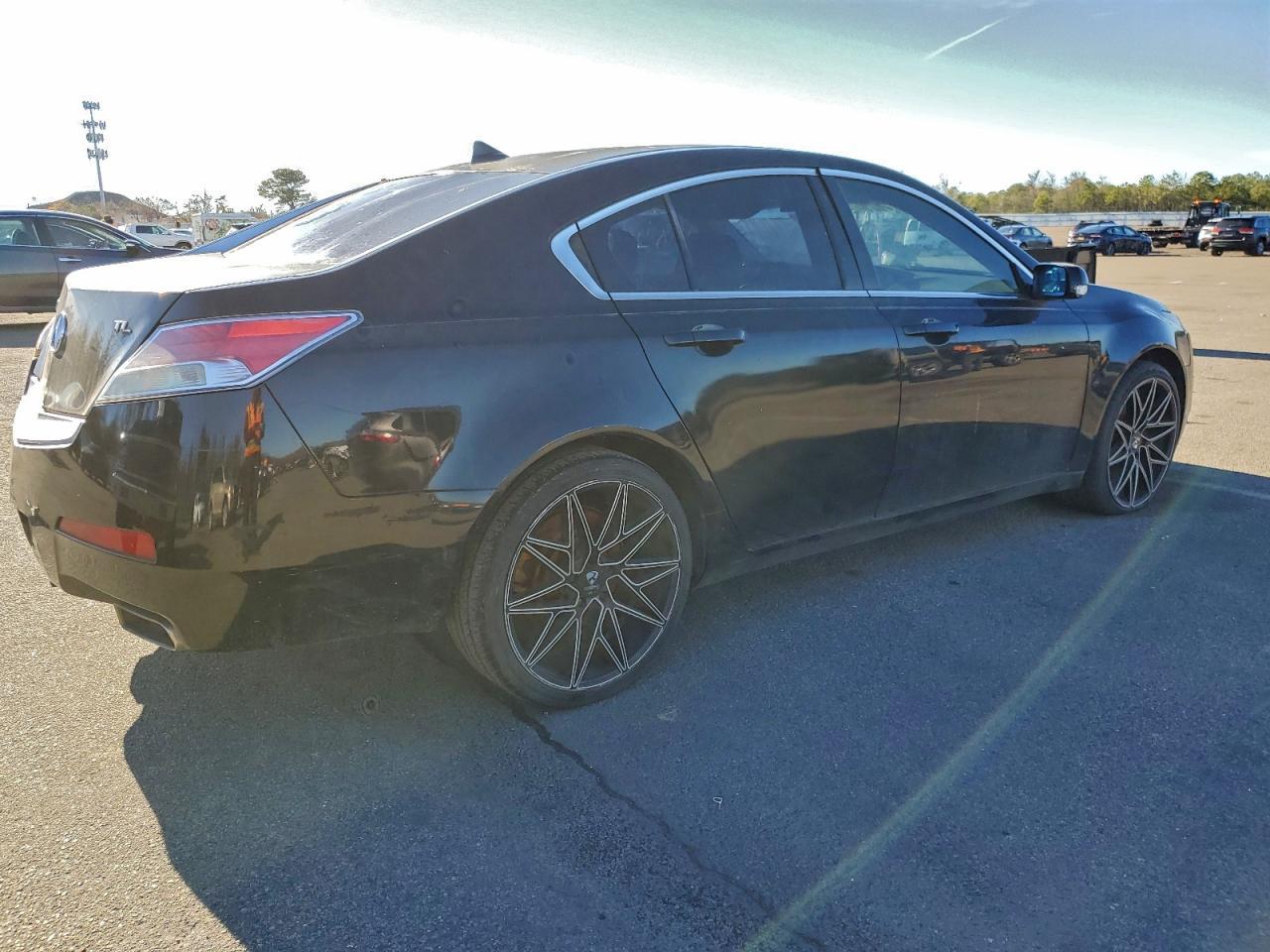 2010 Acura Tl - Image 3