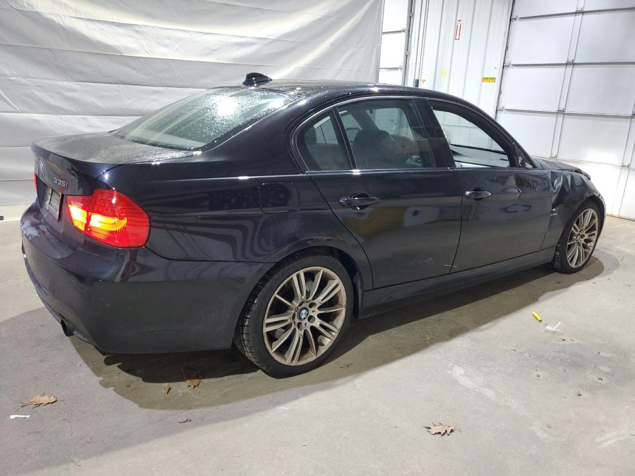 2011 BMW 335 Xi - Фото 3