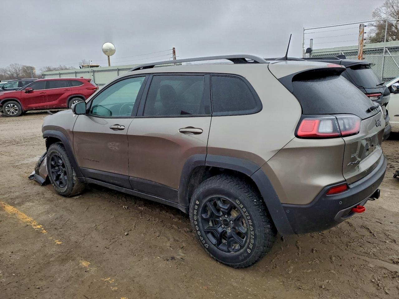 2021 Jeep Cherokee Trailhawk - Image 2
