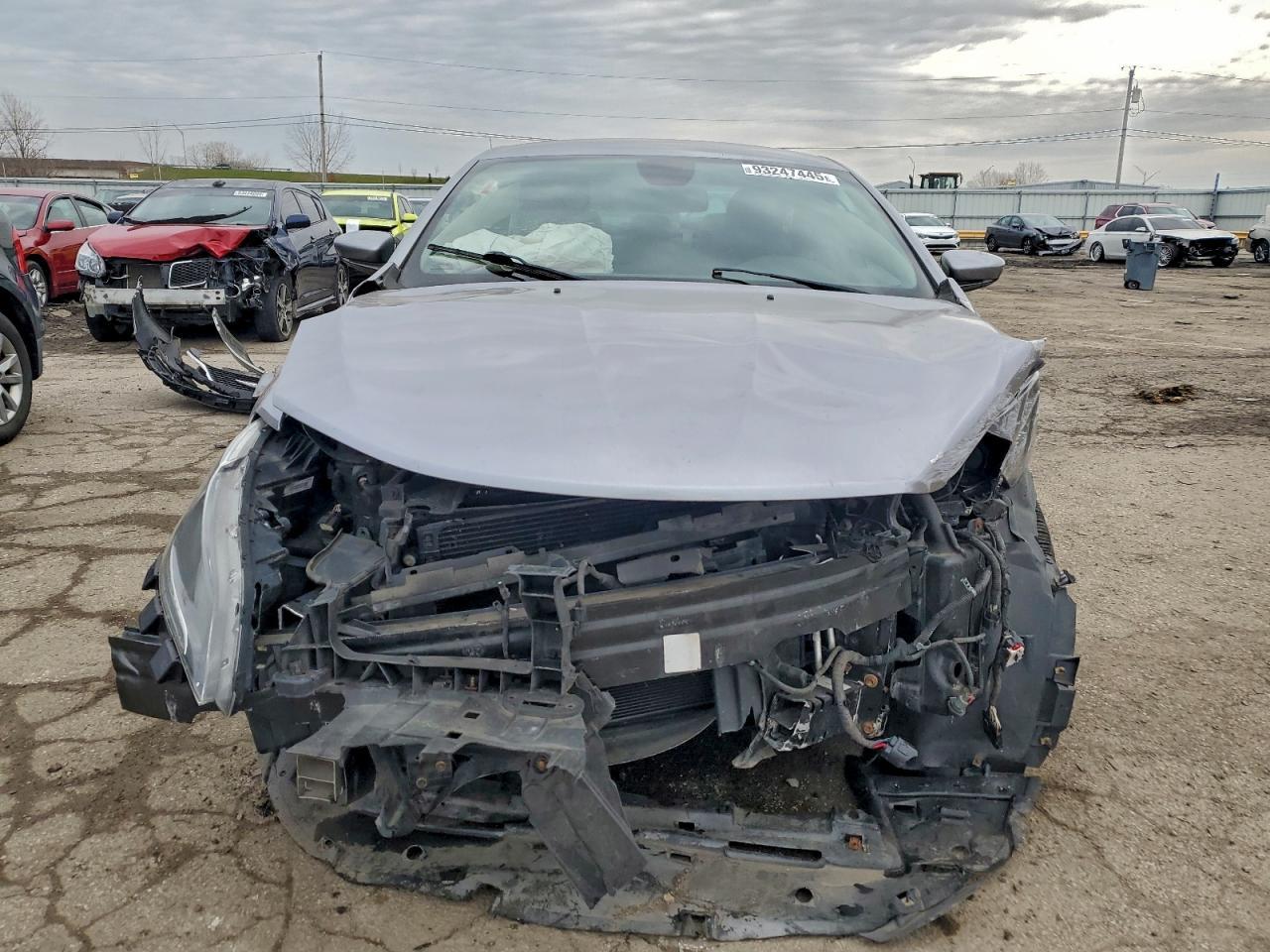 2015 Chrysler 200 Limited - Фото 5