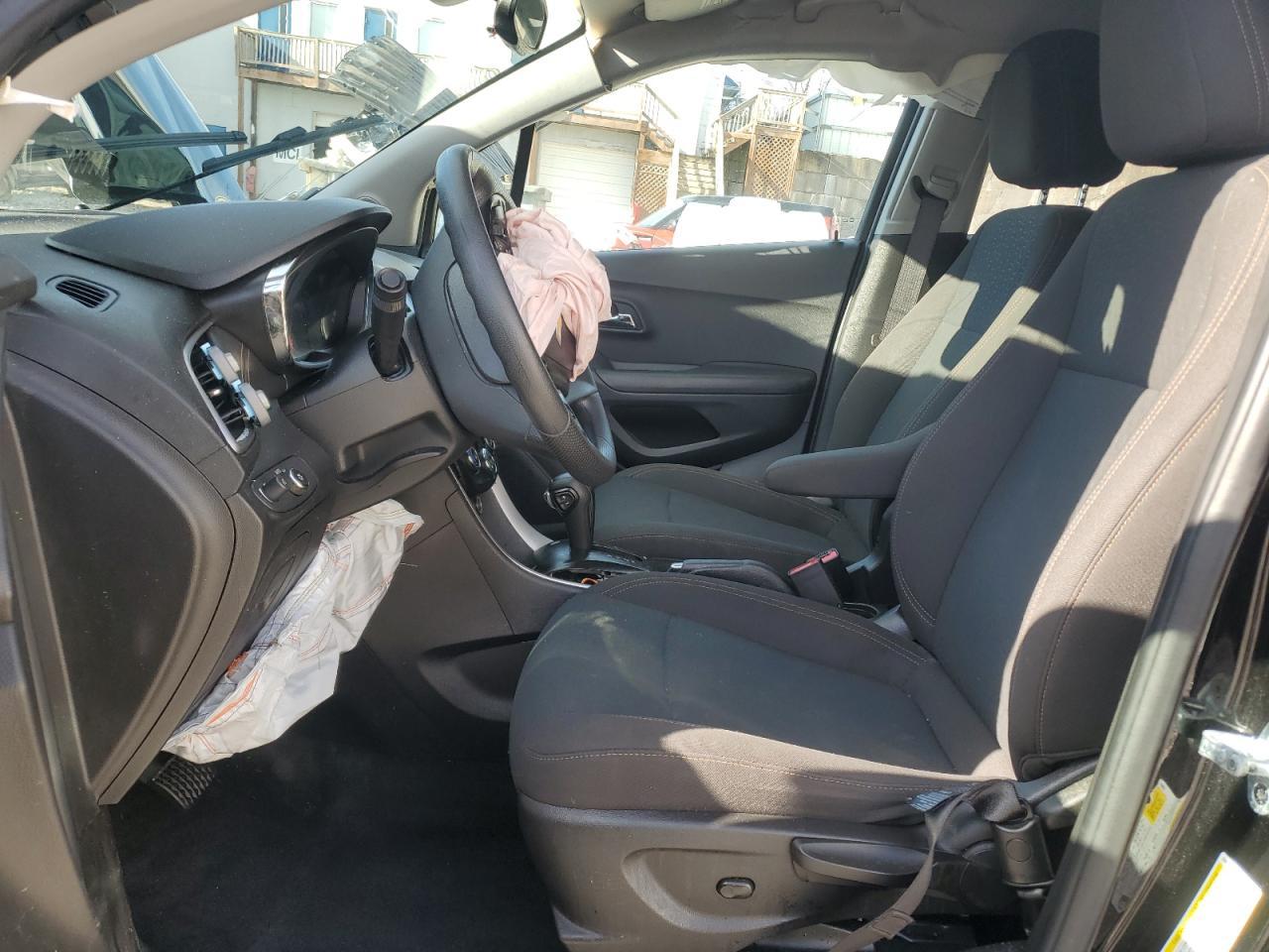 2020 Chevrolet Trax Ls - Image 7