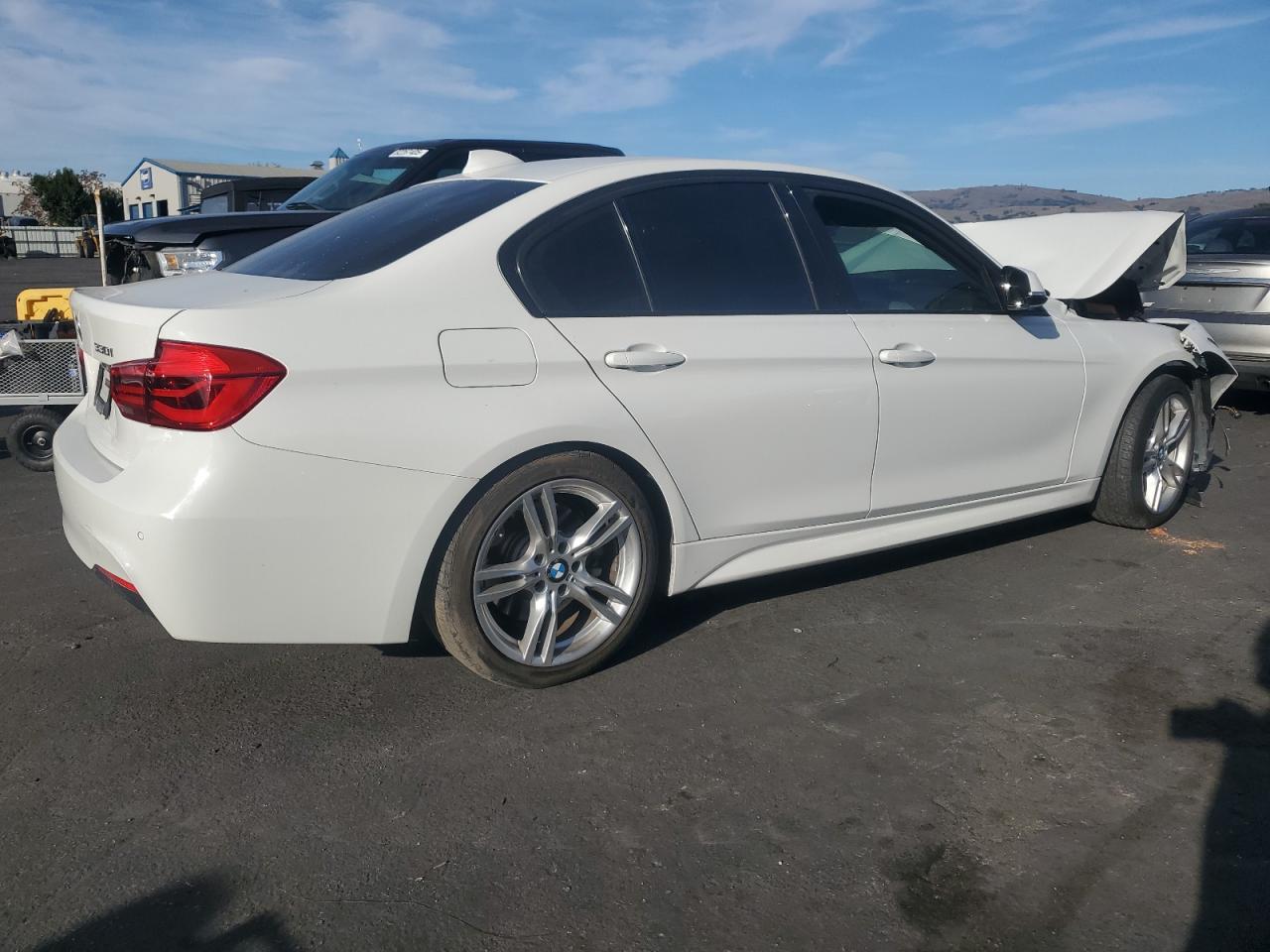 2018 BMW Motorrad 330 I - Фото 3