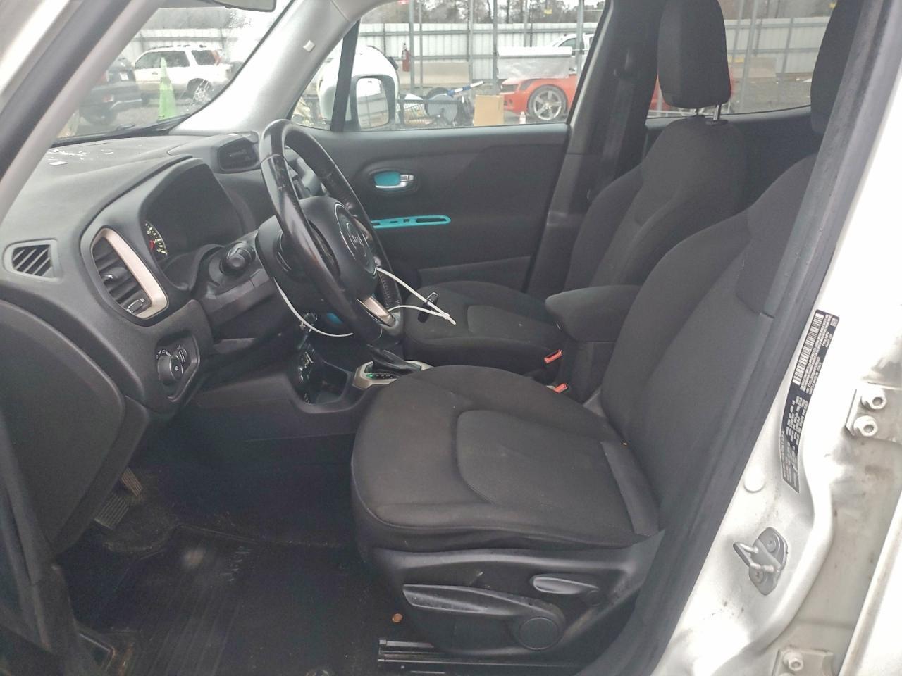 2017 Jeep Renegade Latitude - Фото 7