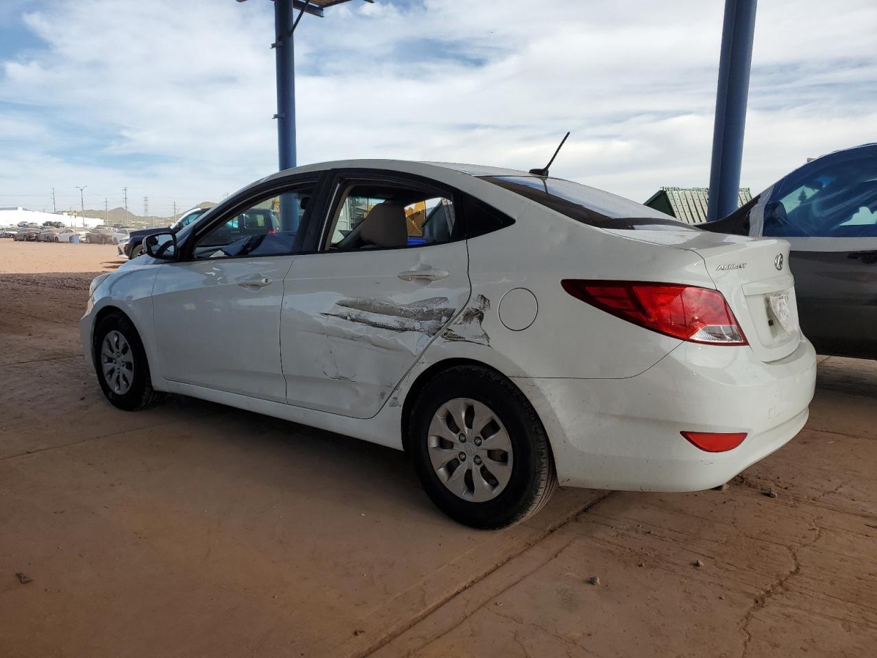 2016 Hyundai Accent Se - Image 2