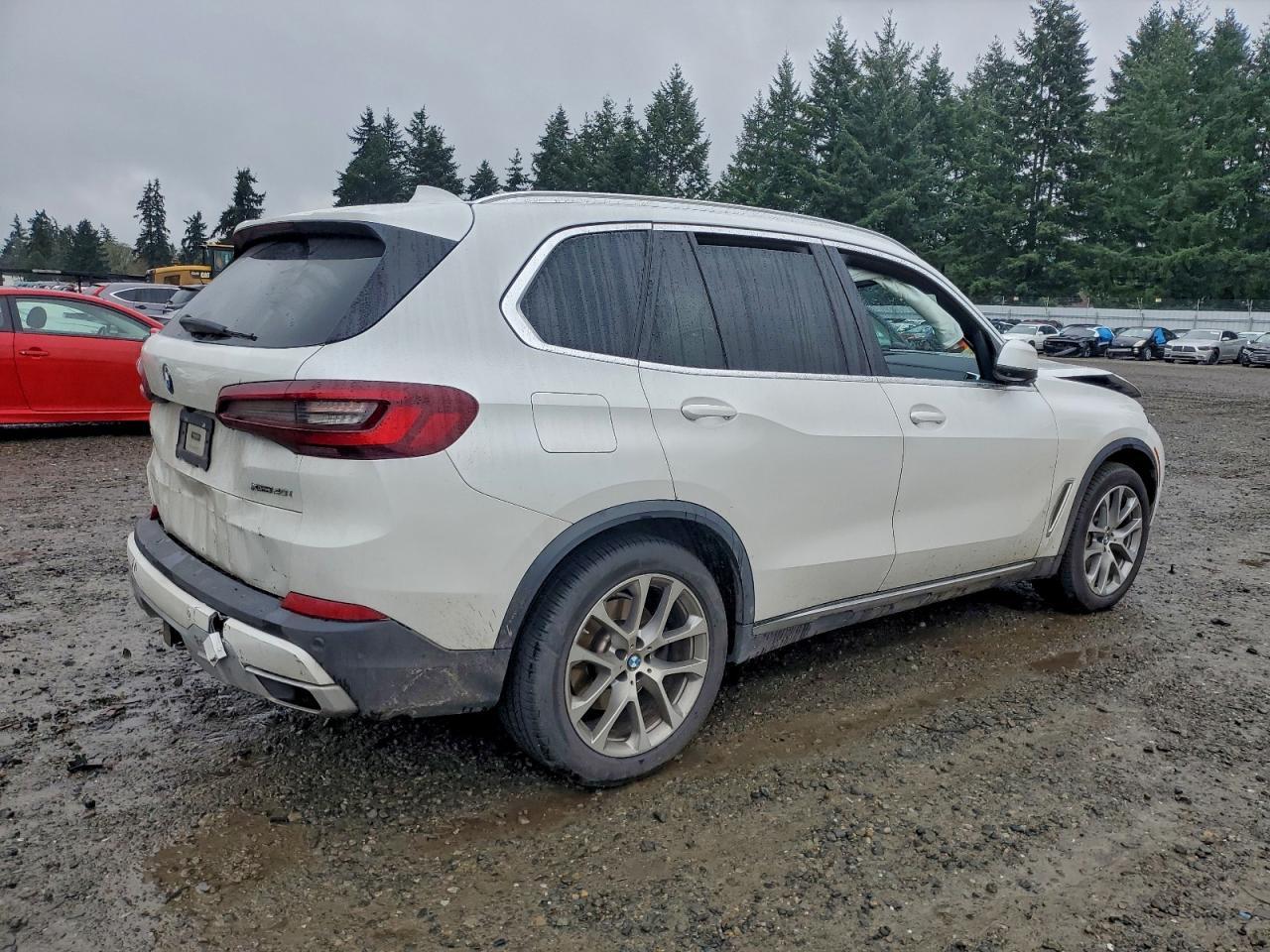 2021 BMW X5 xDrive40I - Фото 3