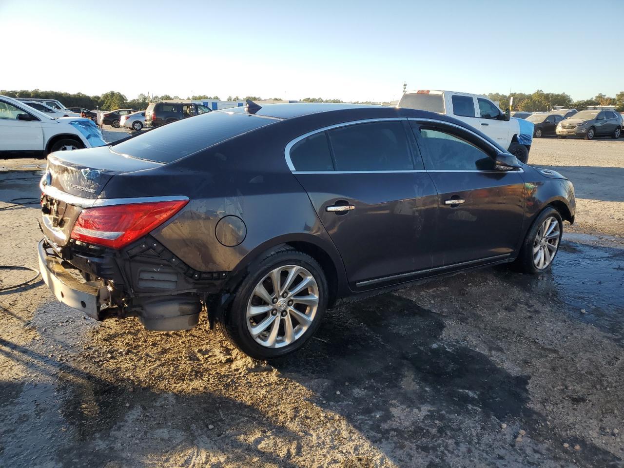 2014 Buick Lacrosse - Image 3