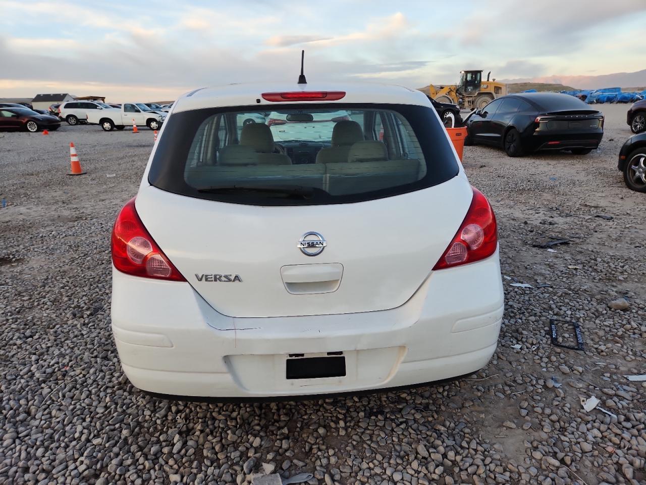 2009 Nissan Versa S - Image 6