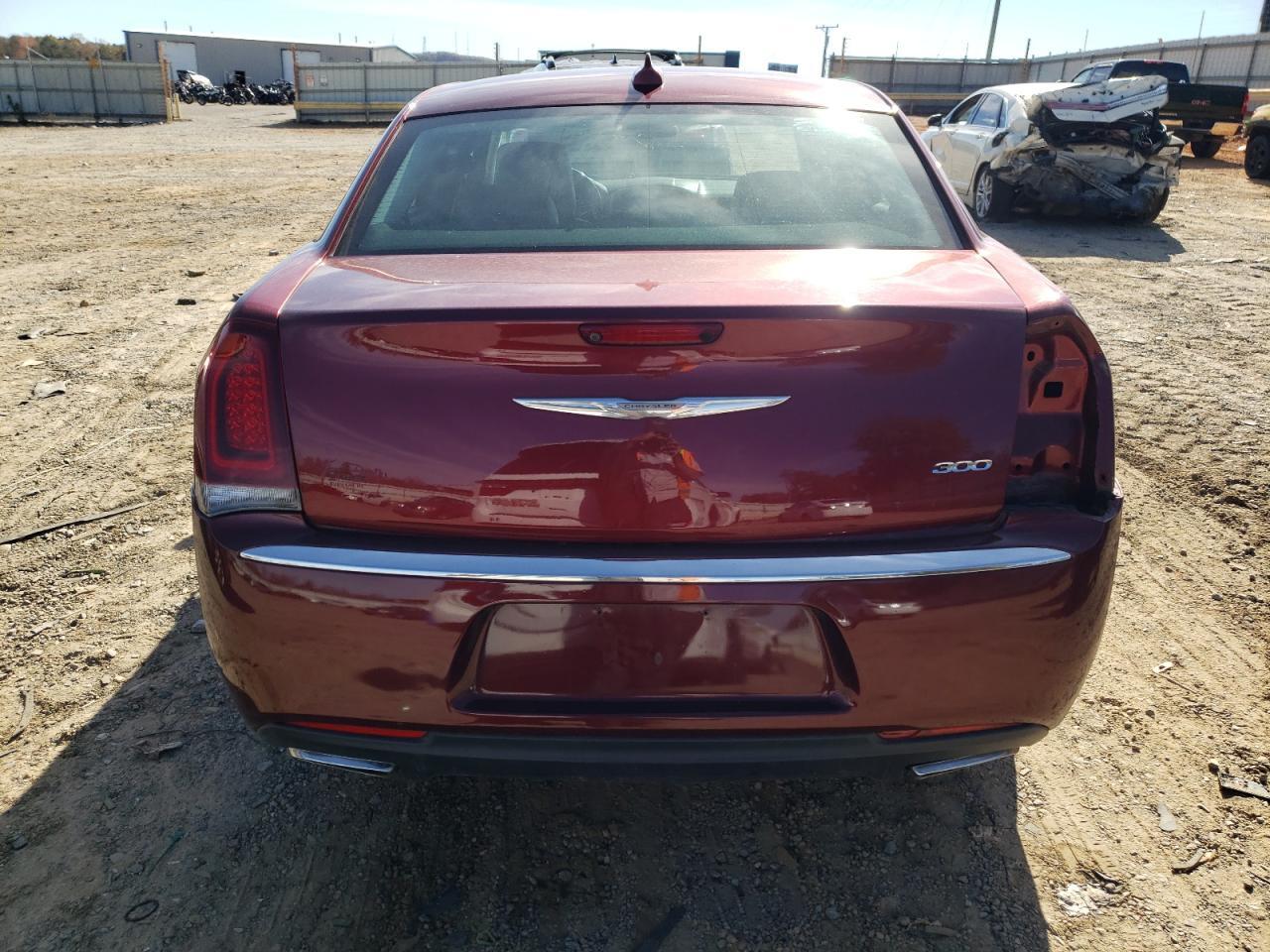 2016 Chrysler 300 Limited - Image 6
