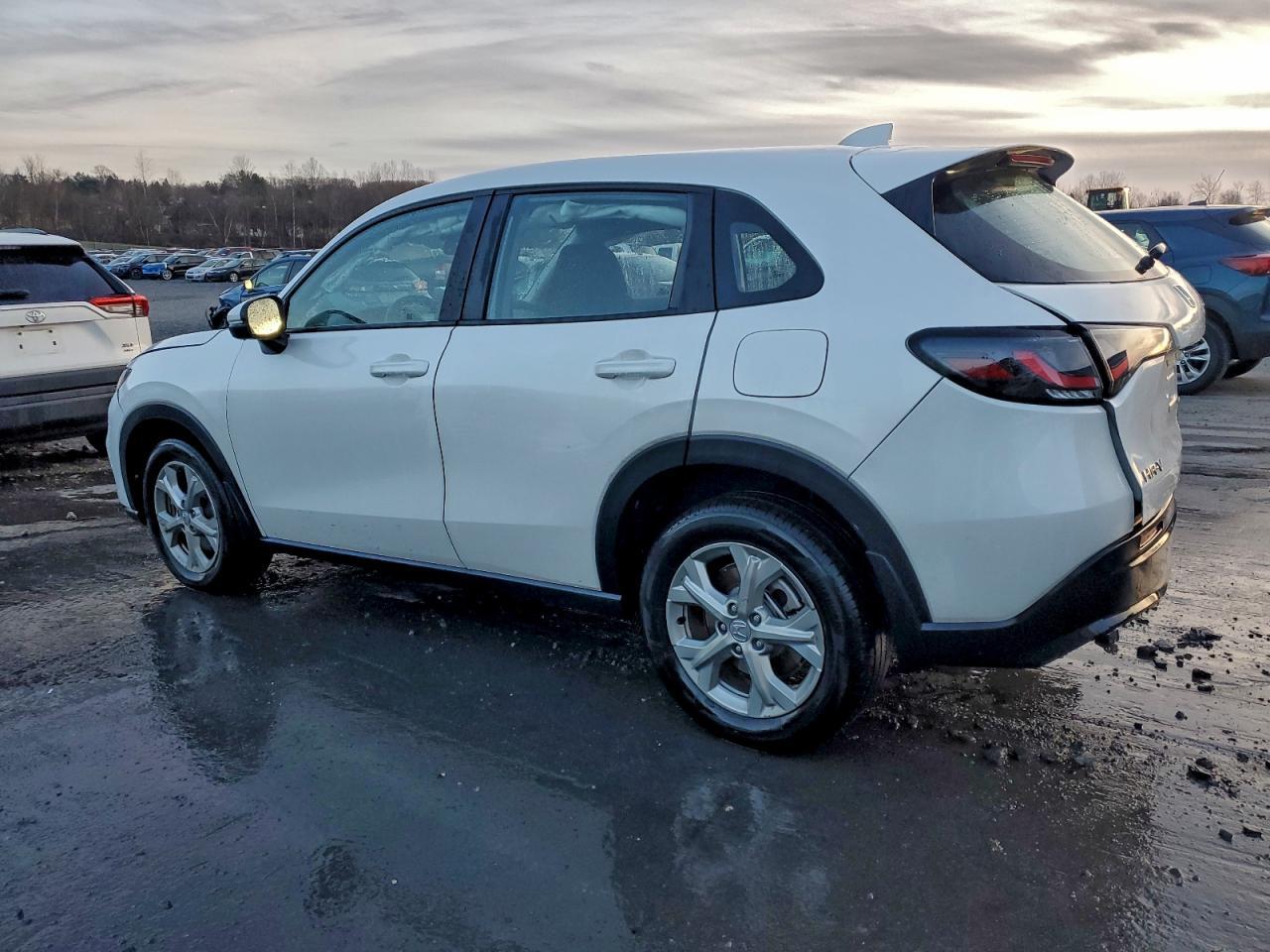 2025 Honda Hr-V Lx - Image 2