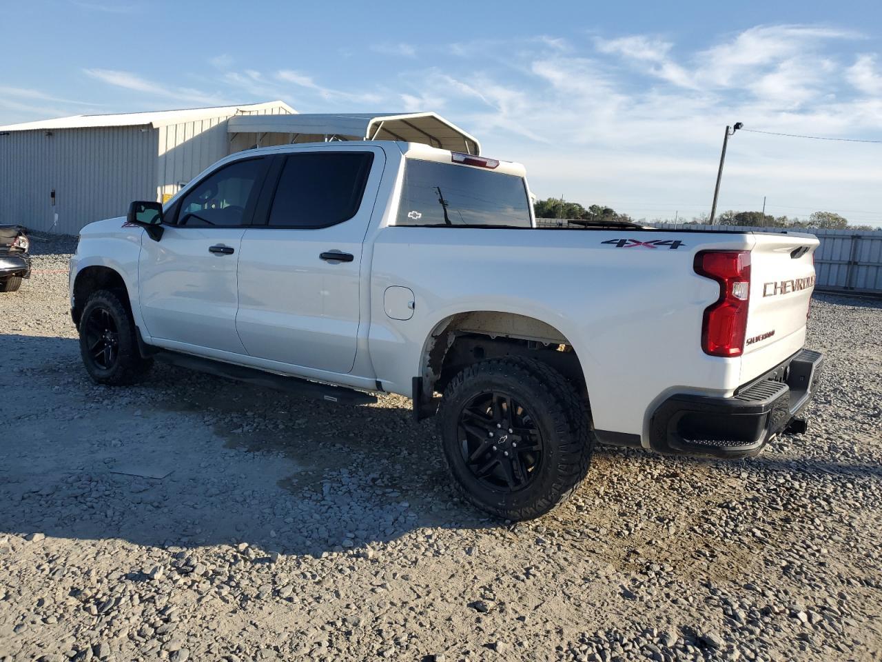 2021 Chevrolet Silverado K1500 Lt Trail Boss - Фото 2