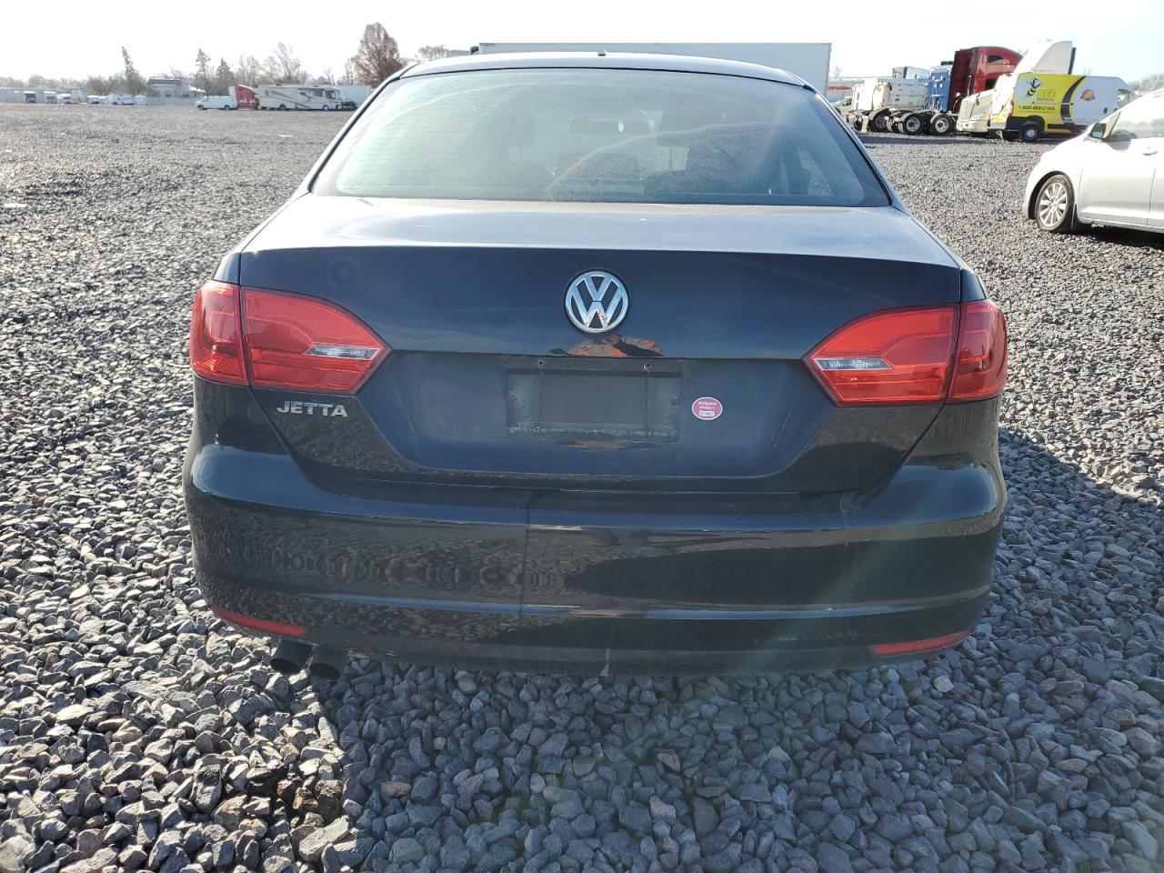 2013 Volkswagen Jetta Base - Image 6