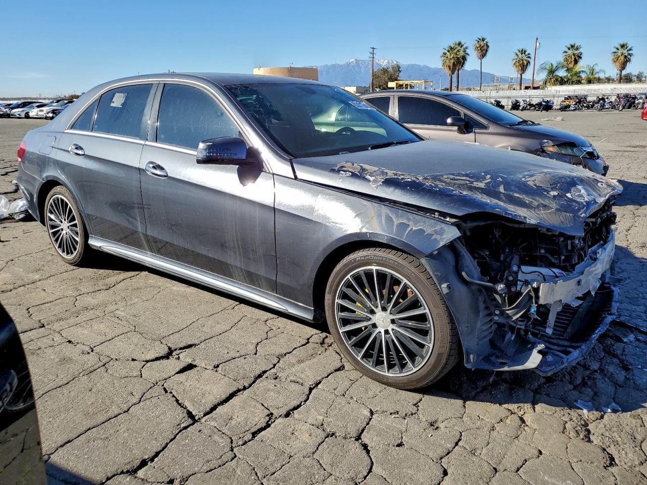 2016 Mercedes-Benz E 350 - Фото 4