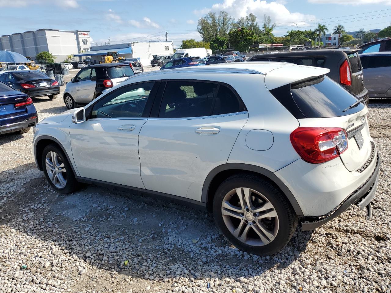 2017 Mercedes-Benz Gla 250 - Image 2