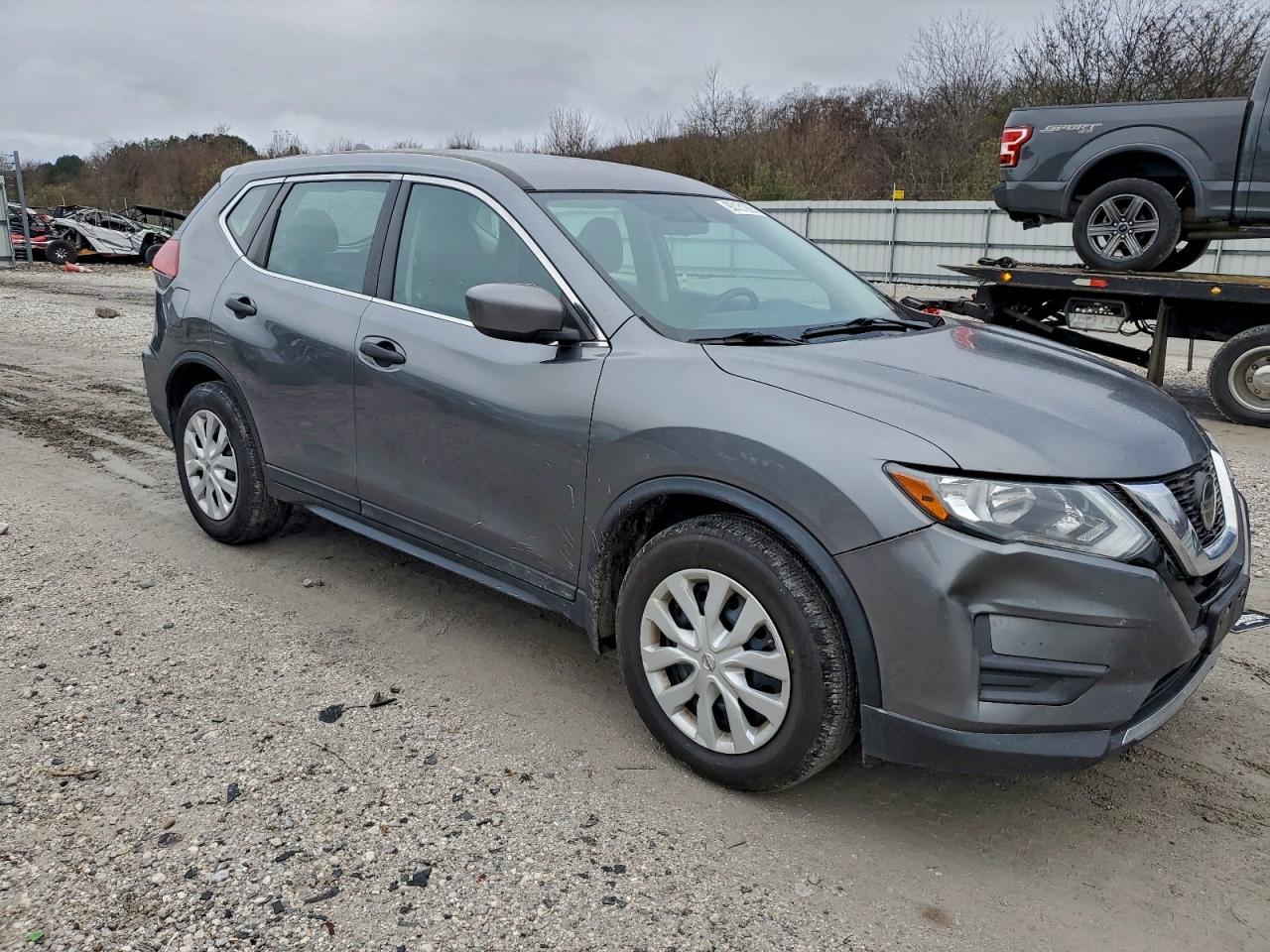 2018 Nissan Rogue S - Фото 4