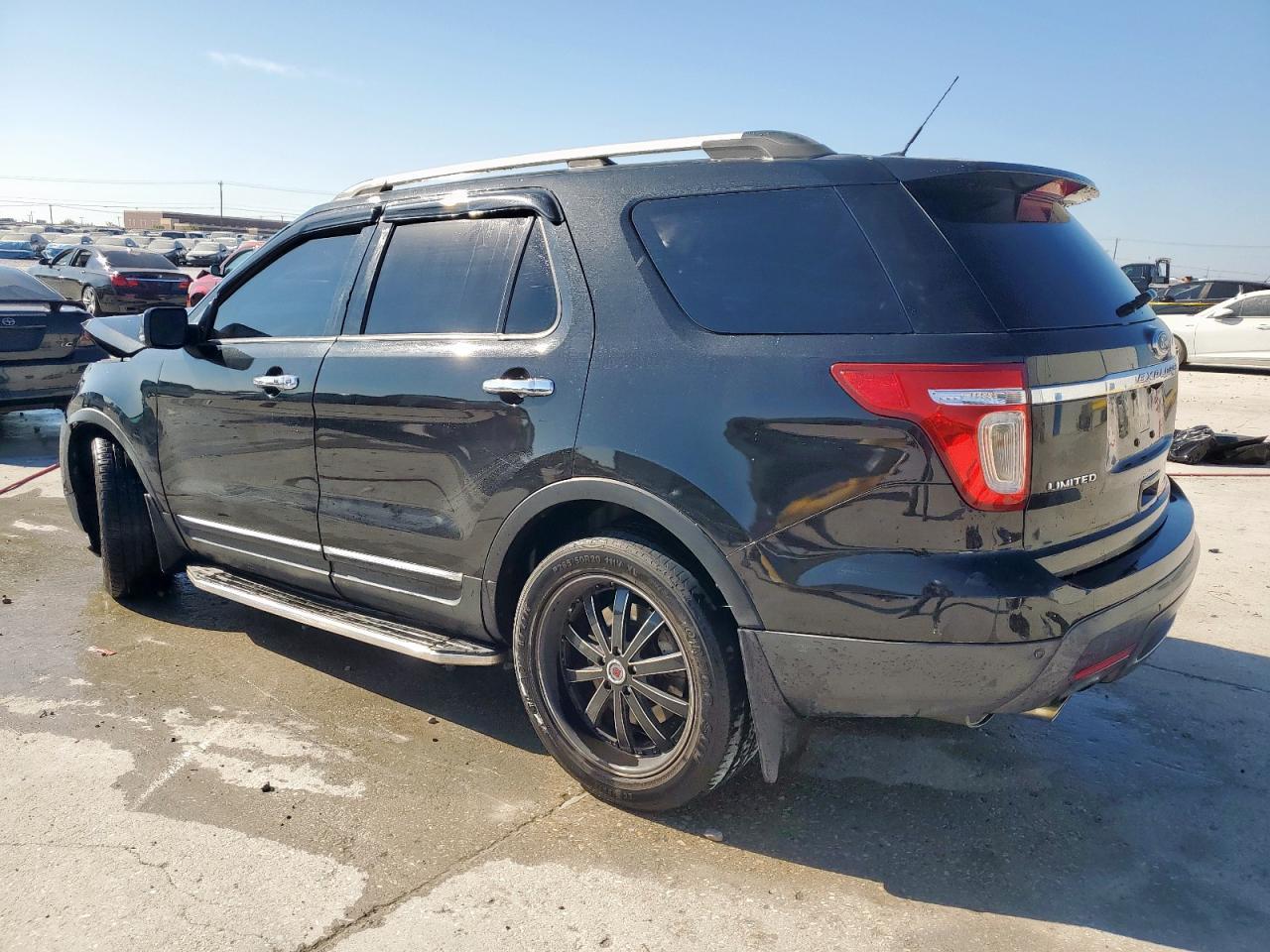 2013 Ford Explorer Limited - Image 2