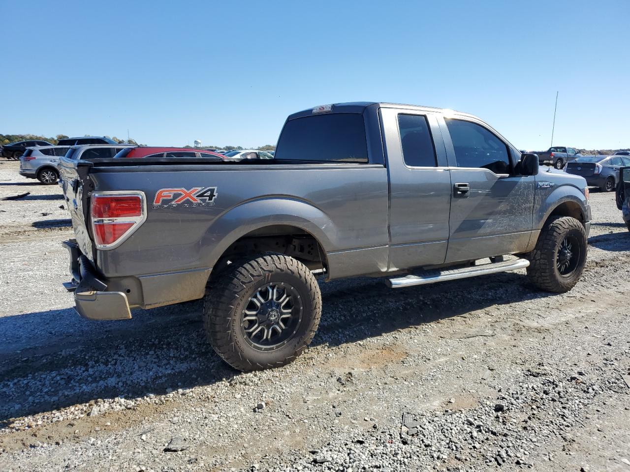 2014 Ford F150 Super Cab - Фото 3