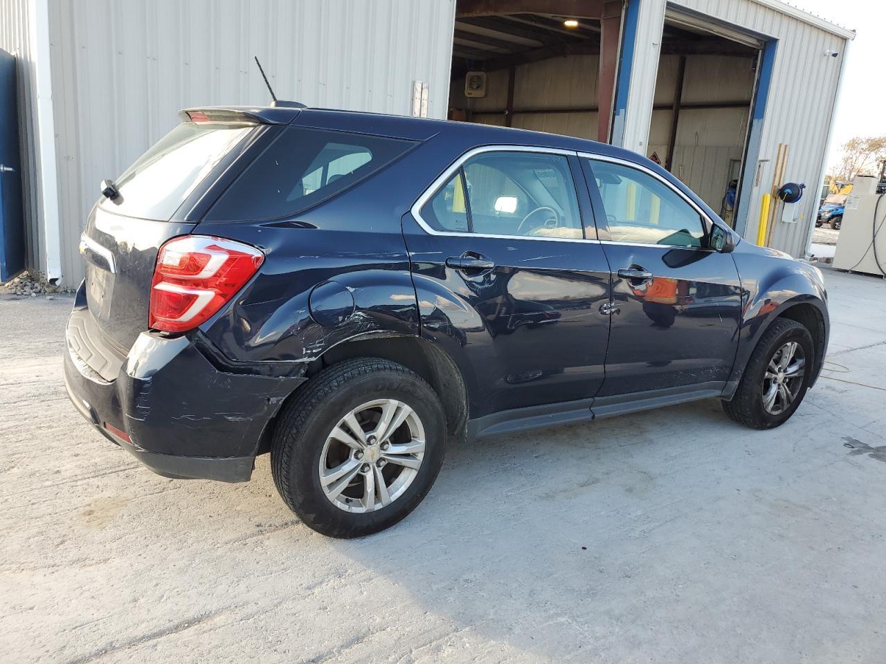 2017 Chevrolet Equinox Ls - Фото 3