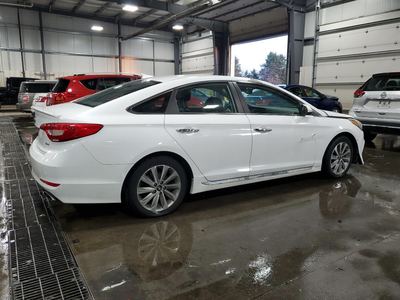 2017 Hyundai Sonata Sport - Фото 3