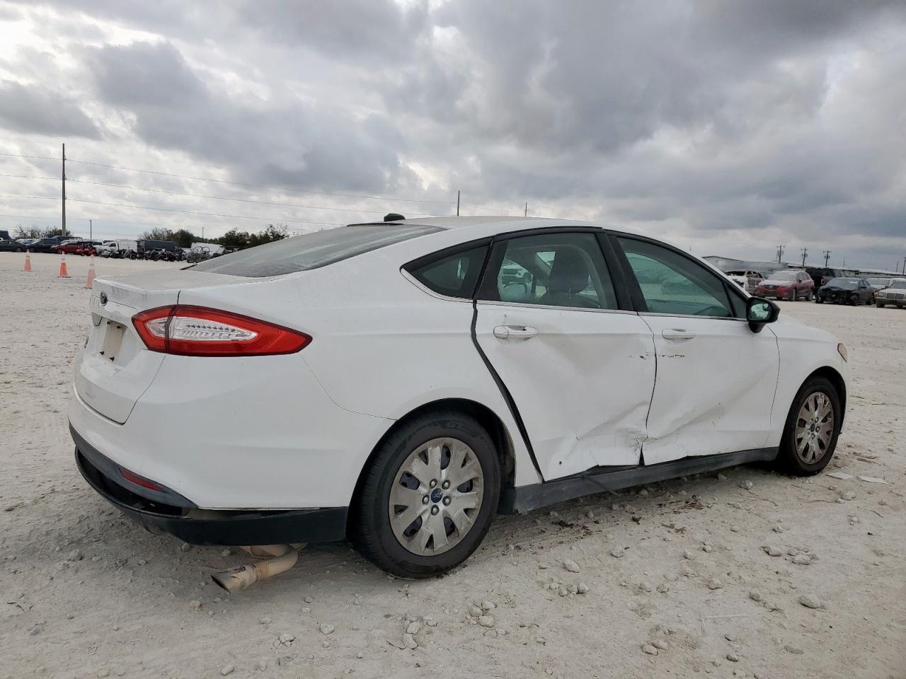 2014 Ford Fusion S - Image 3