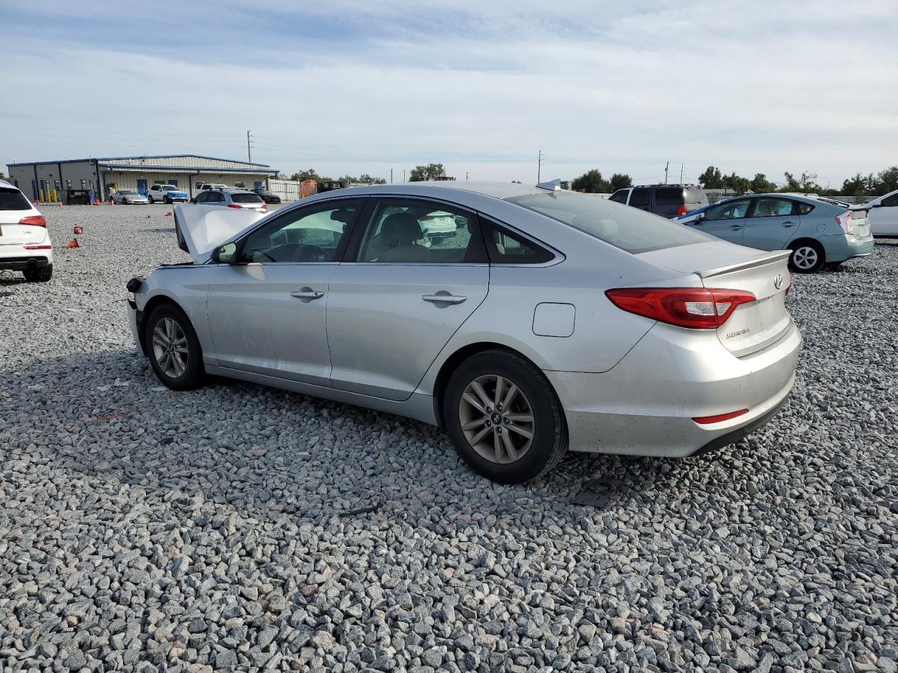 2016 Hyundai Sonata Se - Фото 2