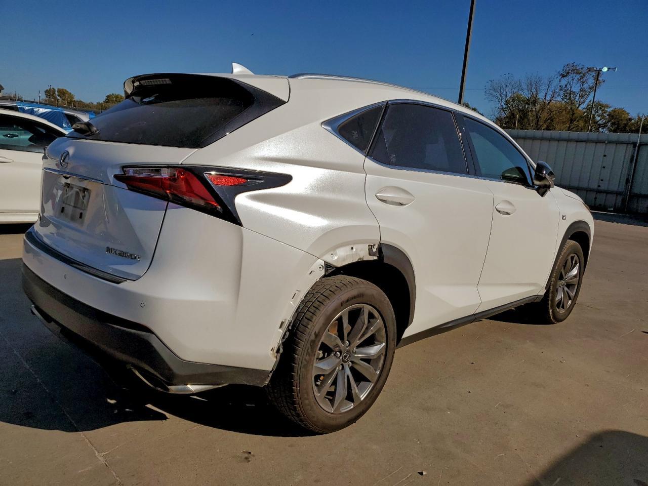 2015 Lexus Nx 200T - Image 3