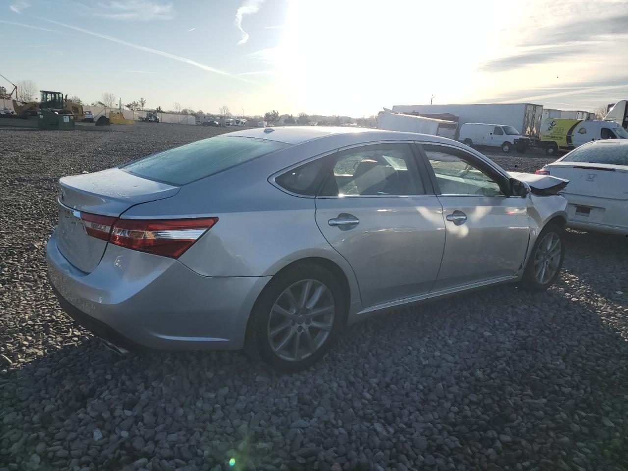 2013 Toyota Avalon Base - Фото 3
