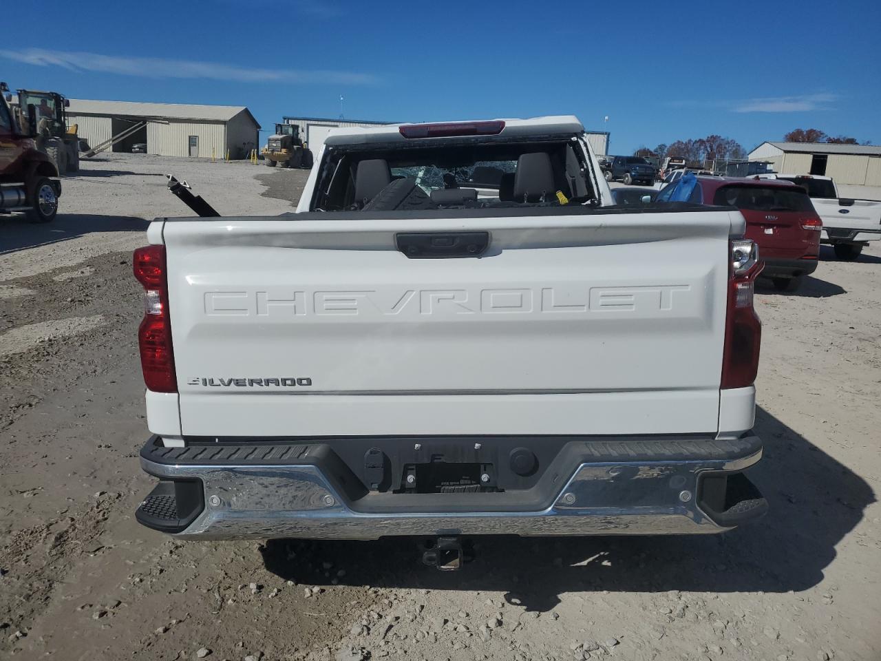 2024 Chevrolet Silverado K1500 - Фото 6