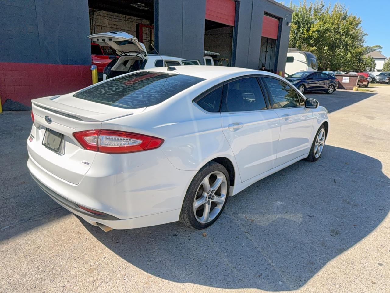 2014 Ford Fusion Se - Фото 4