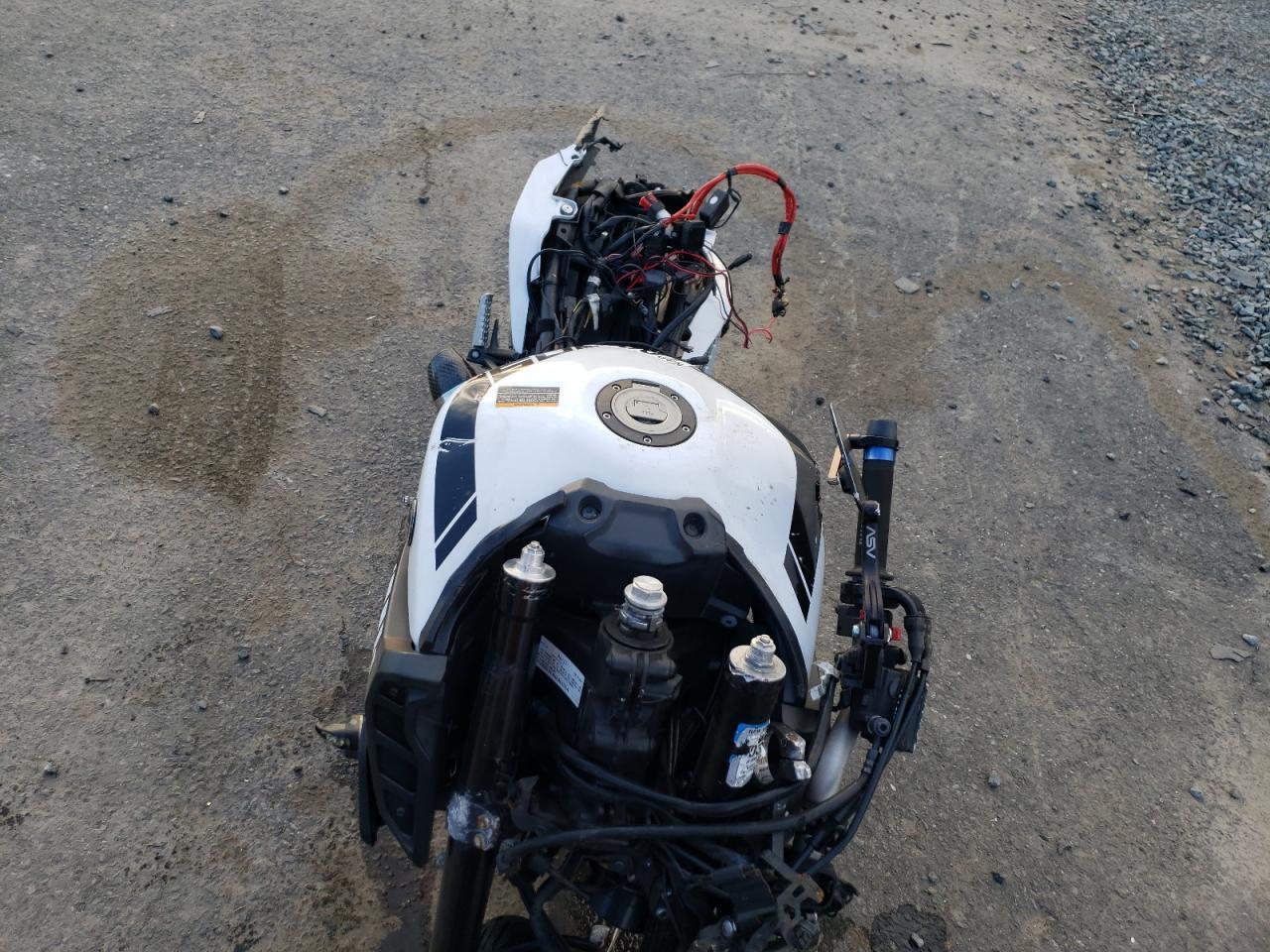 2017 Yamaha Fz09 - Фото 5