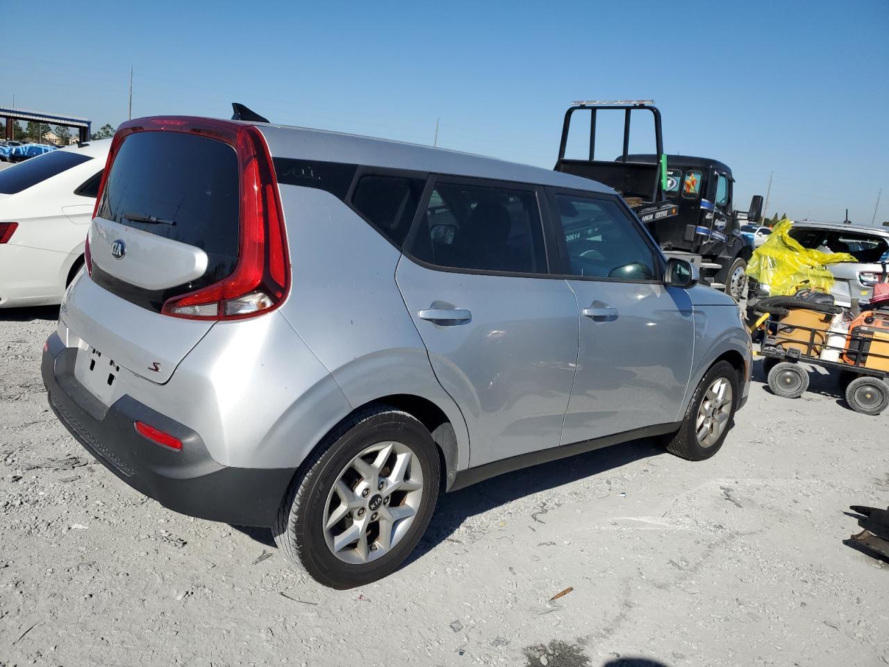 2021 Kia Soul Lx - Image 3