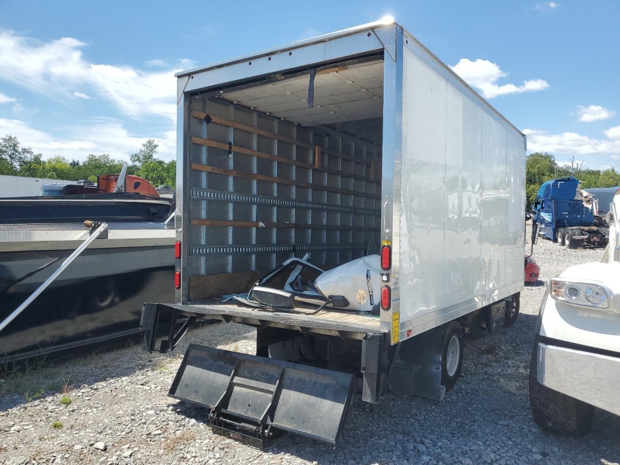 2020 Isuzu Npr Hd Box Truck - Фото 3