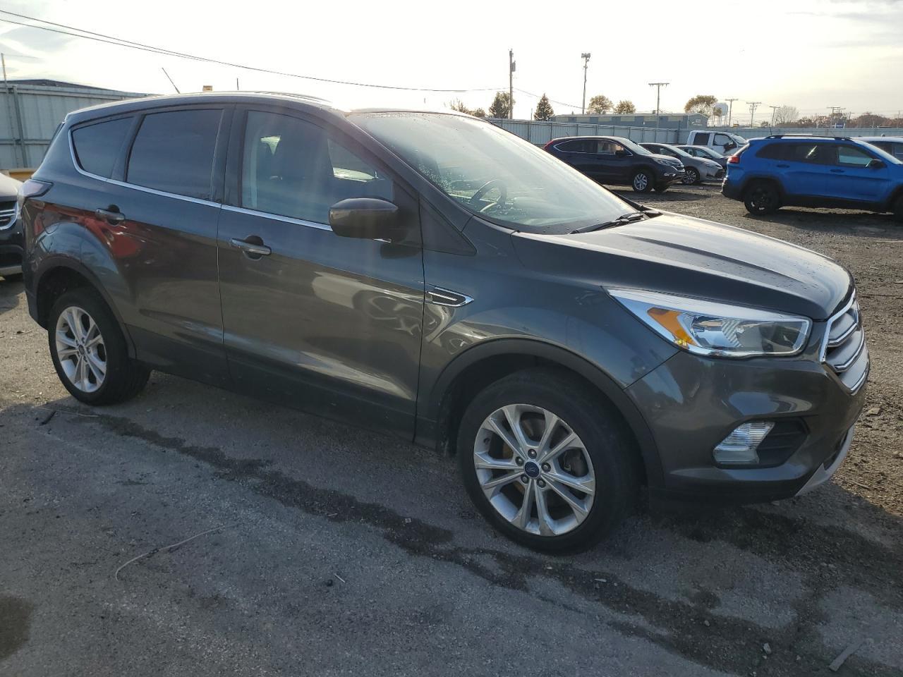 2017 Ford Escape Se - Image 4