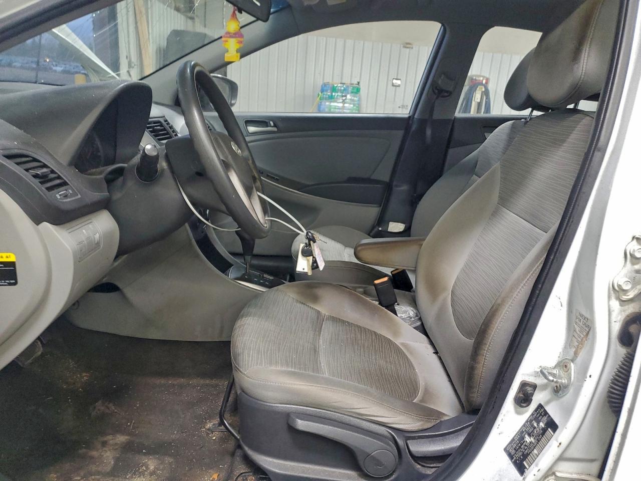 2016 Hyundai Accent Se - Image 7