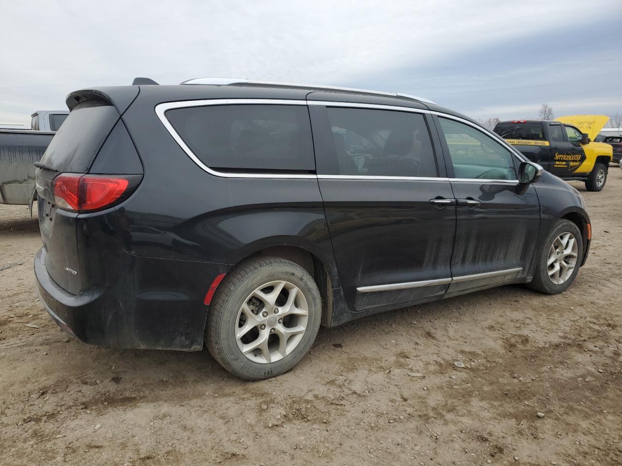 2020 Chrysler Pacifica Limited - Фото 3