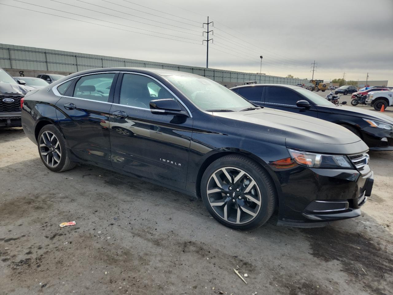 2017 Chevrolet Impala Lt - Image 4
