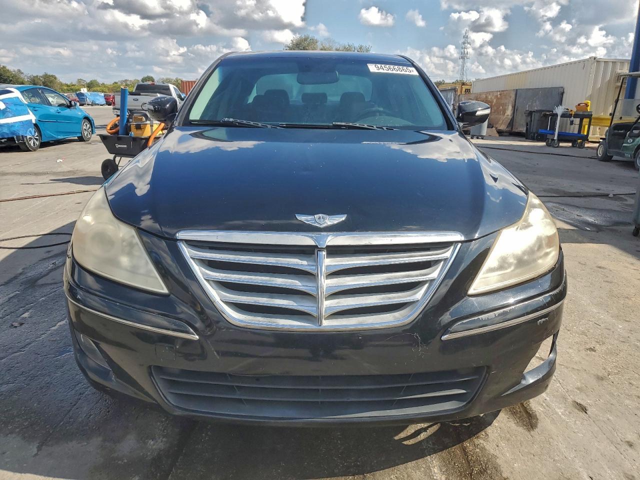 2011 Hyundai Genesis 3.8L V6 - Фото 5