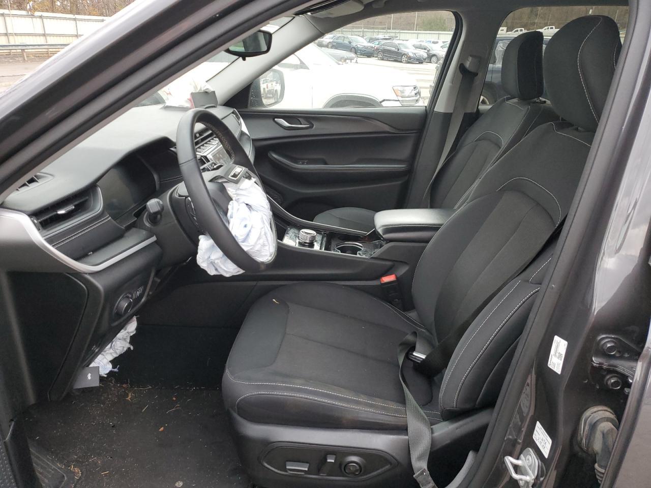 2023 Jeep Grand Cherokee L Laredo - Фото 7