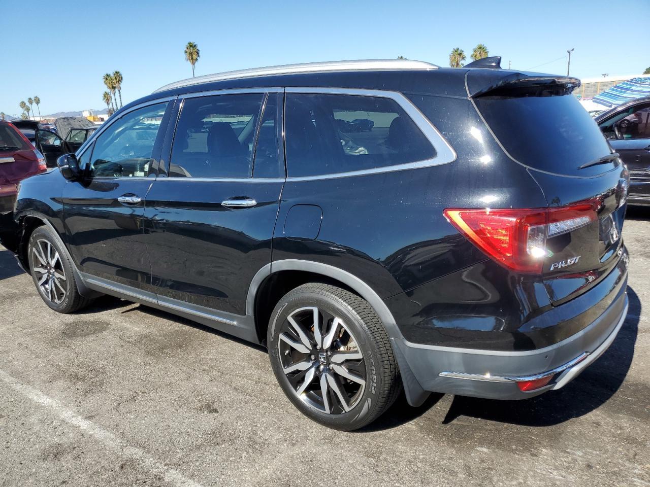2019 Honda Pilot Touring - Фото 2