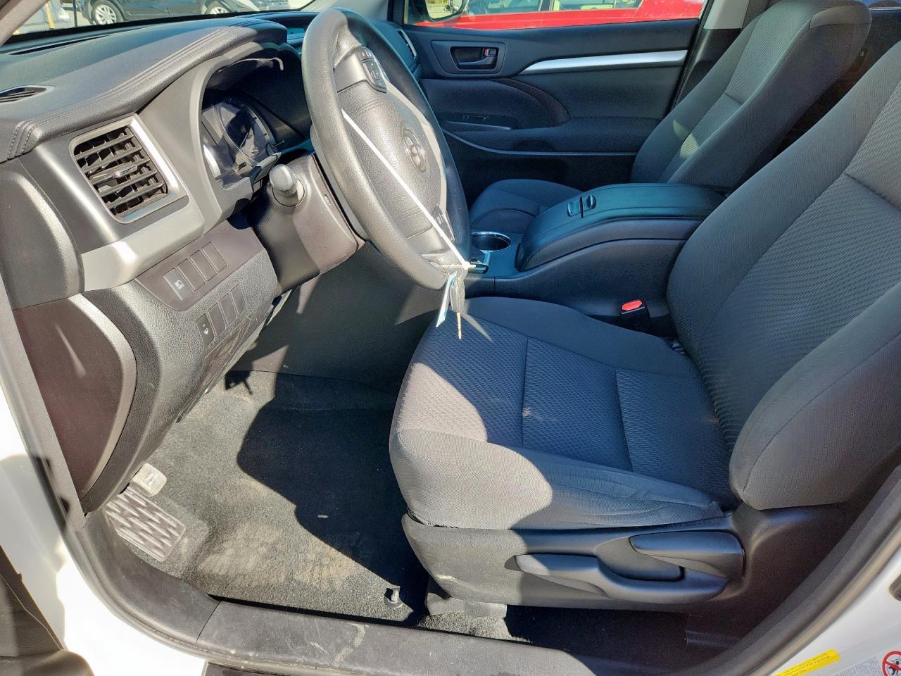 2018 Toyota Highlander Le - Image 7
