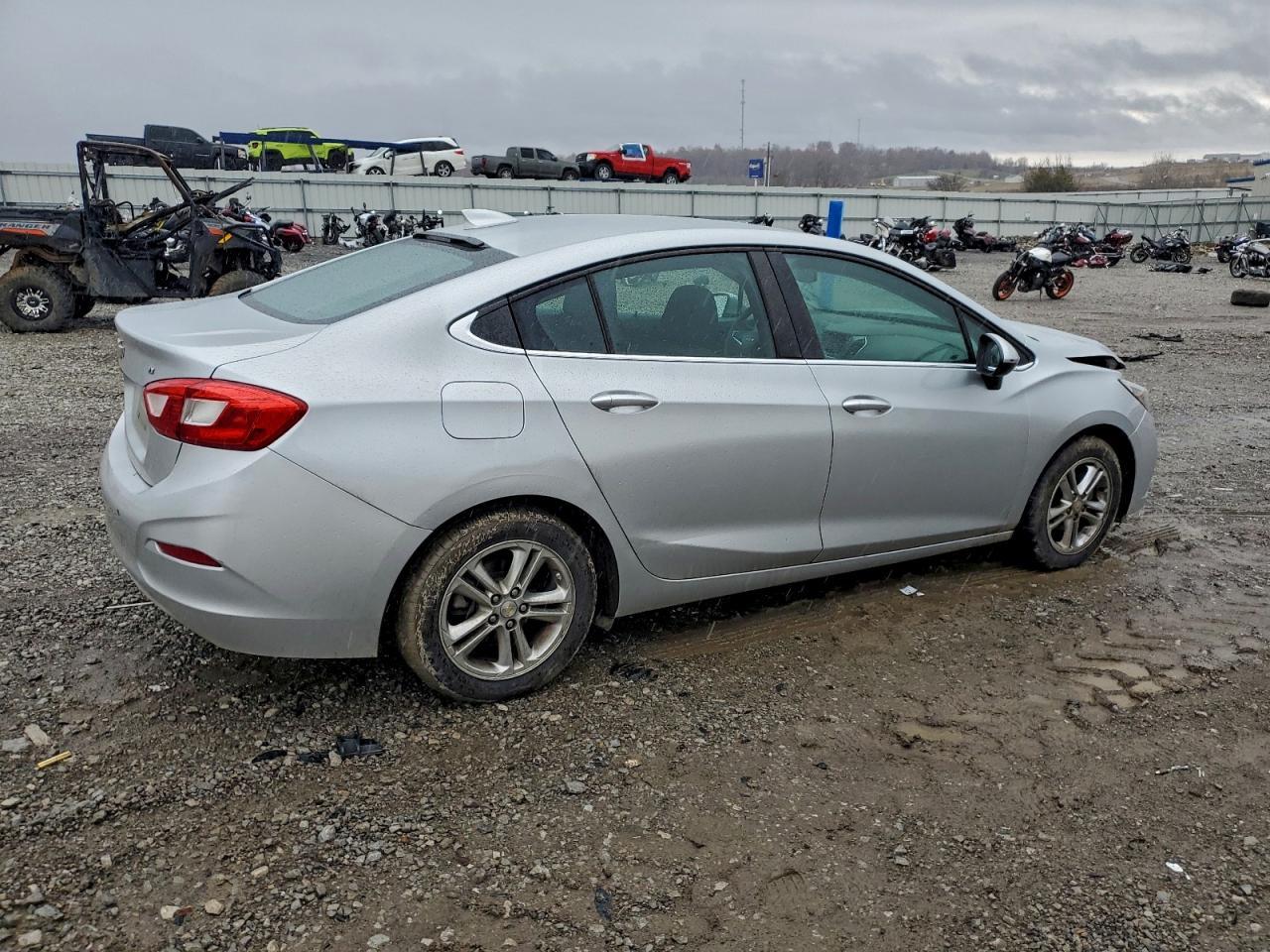 2016 Chevrolet Cruze Lt - Image 3