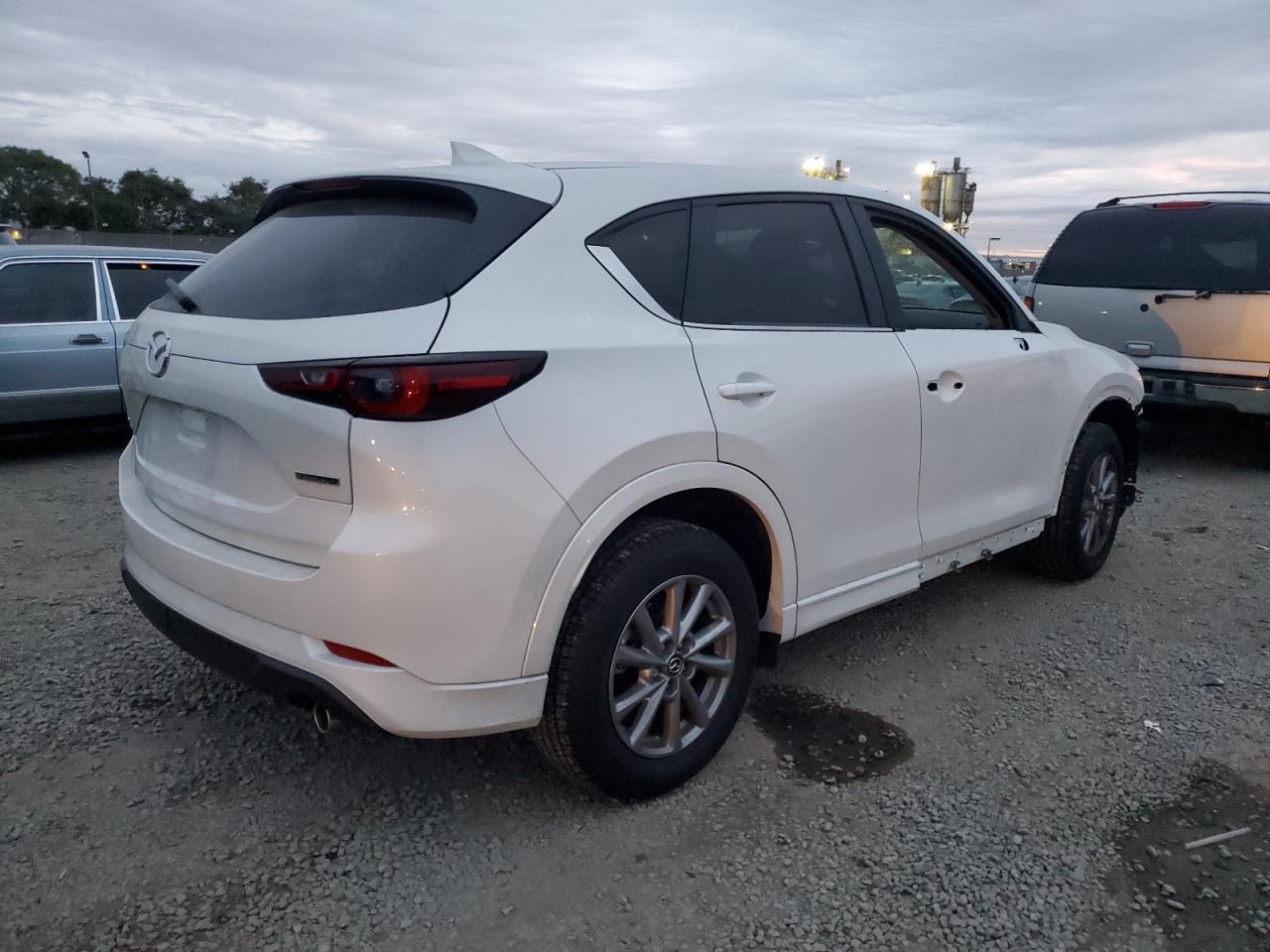 2025 Mazda Cx-5 Preferred - Фото 3
