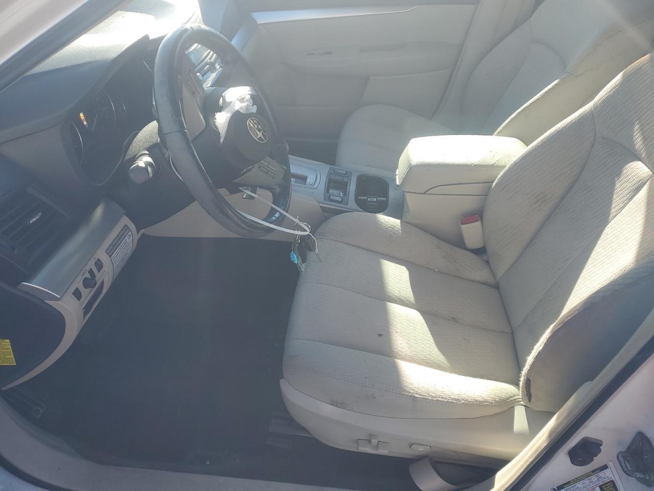 2011 Subaru Outback 2.5I Premium - Image 7