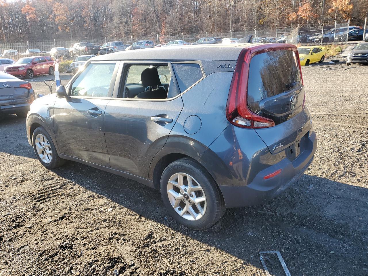 2021 Kia Soul Lx - Image 2