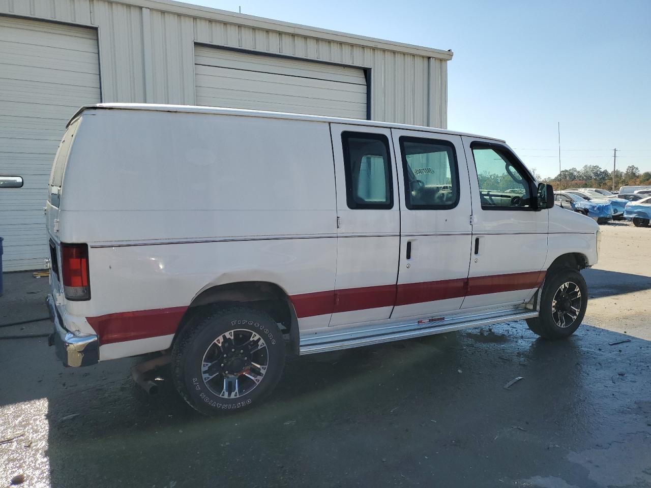 2012 Ford Econoline E250 Van - Image 3
