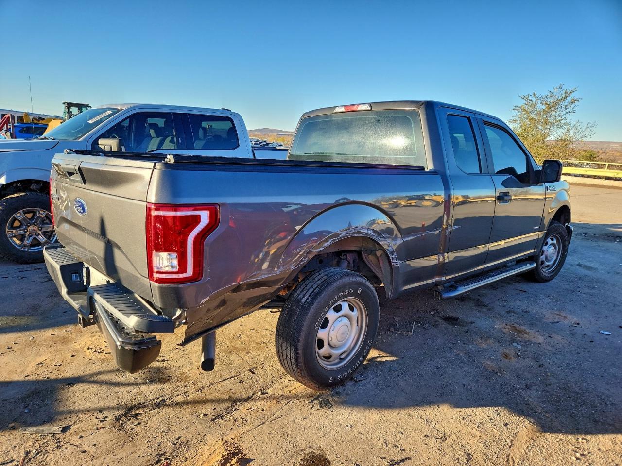 2016 Ford F150 Super Cab - Фото 3