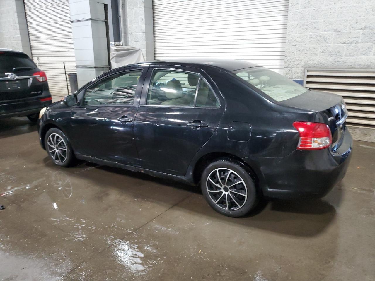 2008 Toyota Yaris Base - Image 2