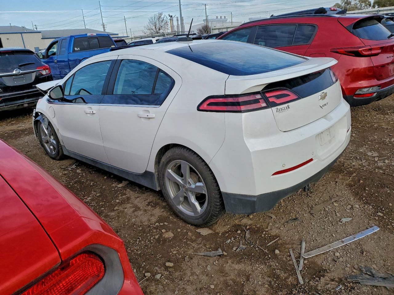2015 Chevrolet Volt - Image 2