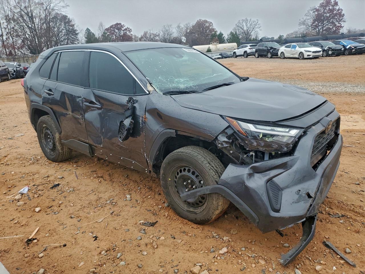 2024 Toyota Rav4 Le - Image 4