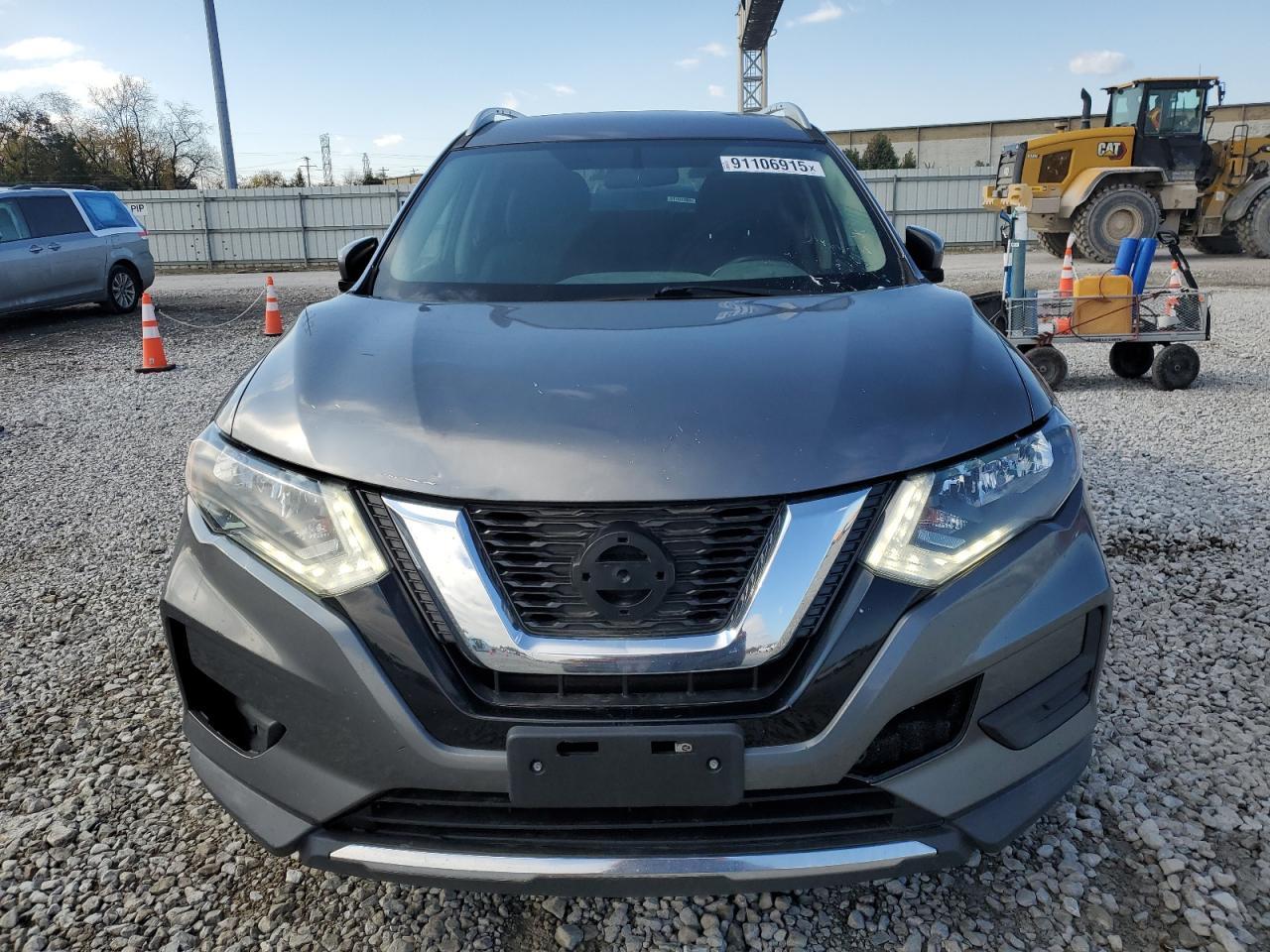 2017 Nissan Rogue Sv - Image 5
